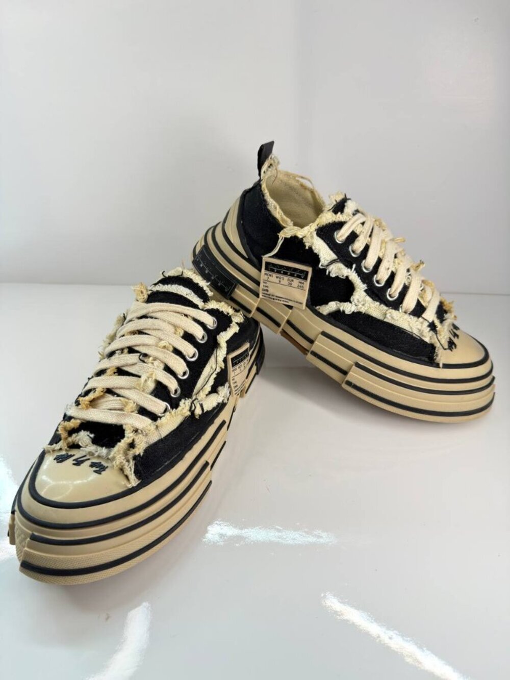 Vessel Women’s Low-Top Platform Sneakers – US 9